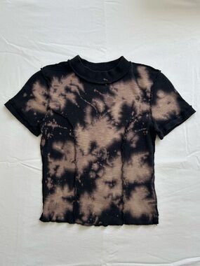 BDG Black and Bleach Tie-Dye Short Sleeve Top